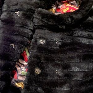 NWT GIRLS FAUX FUR JACKET SIZE 5/6